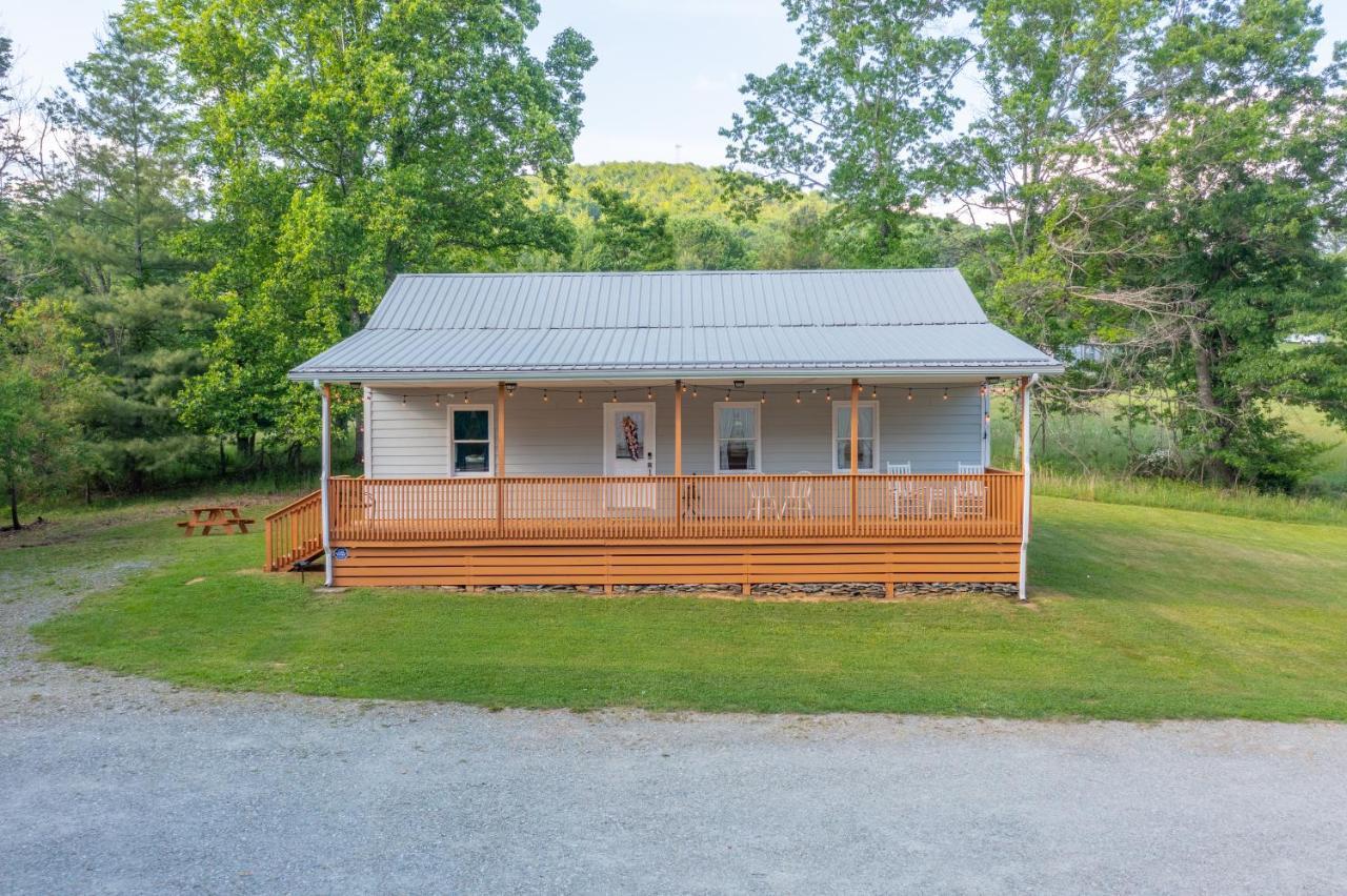Newly Remodeled Luxury Cottage With Mountain Views Sparta المظهر الخارجي الصورة